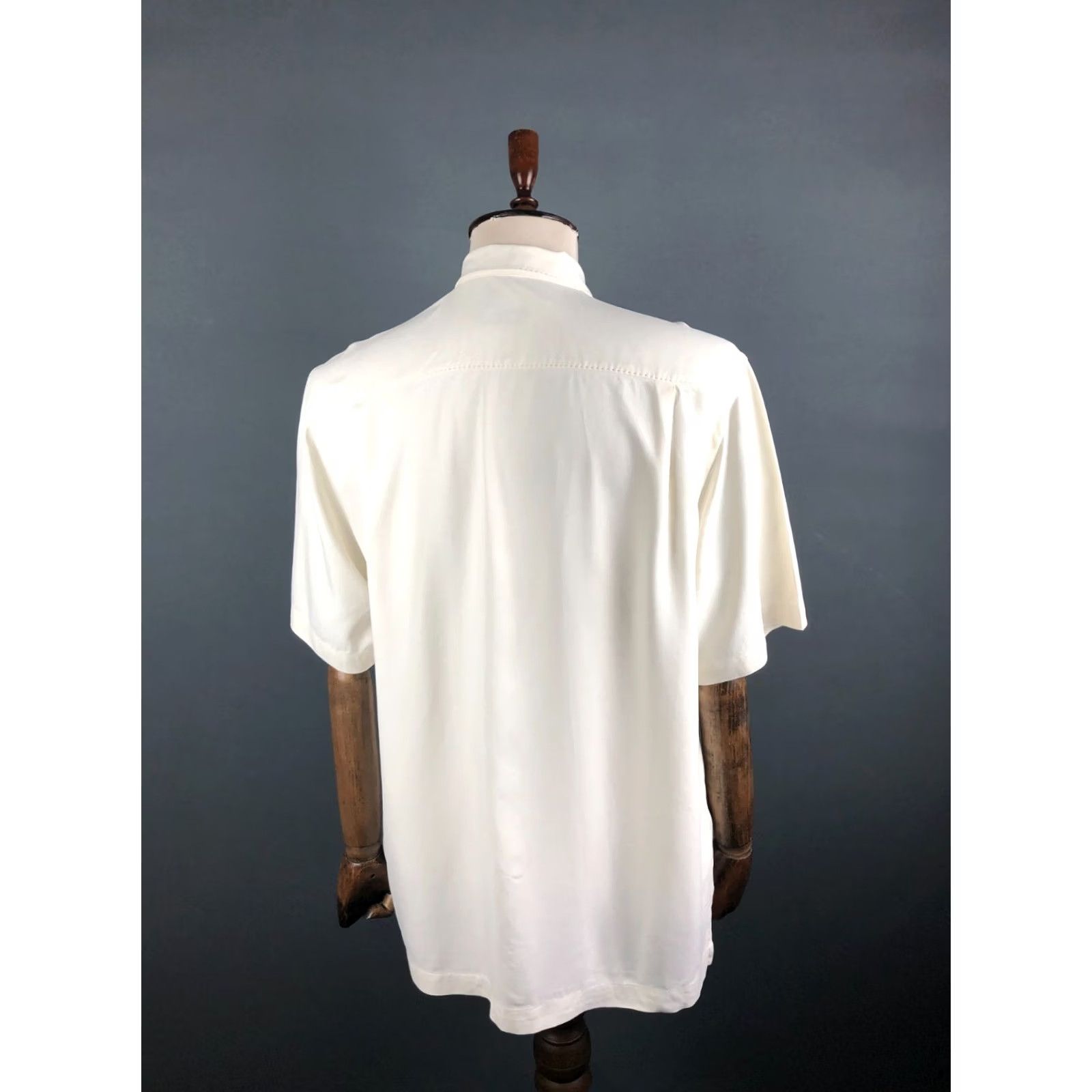 Tommy Bahama Tommy Bahama Shirt Mens M Ivory Silk Short Sleeve Button-Up Camp Collar Pocket Casual Regular Fit Size US M / EU 48-50 / 2 - 3 Thumbnail