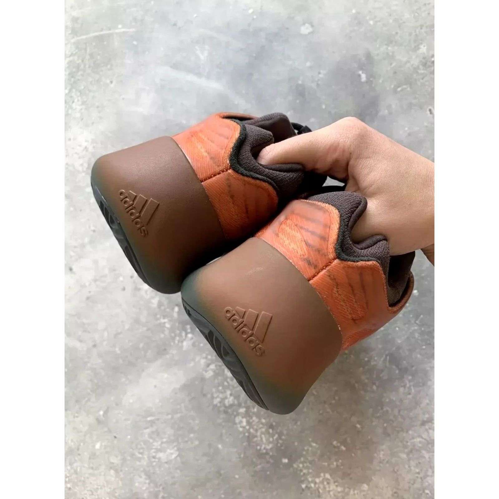Adidas ADIDAS Yeezy 700 V3 COPPER FADE Sneaker MEN US 8.5 UK 8 EUR 42 Orange 265 mm Size US 8 / EU 41 - 7 Thumbnail