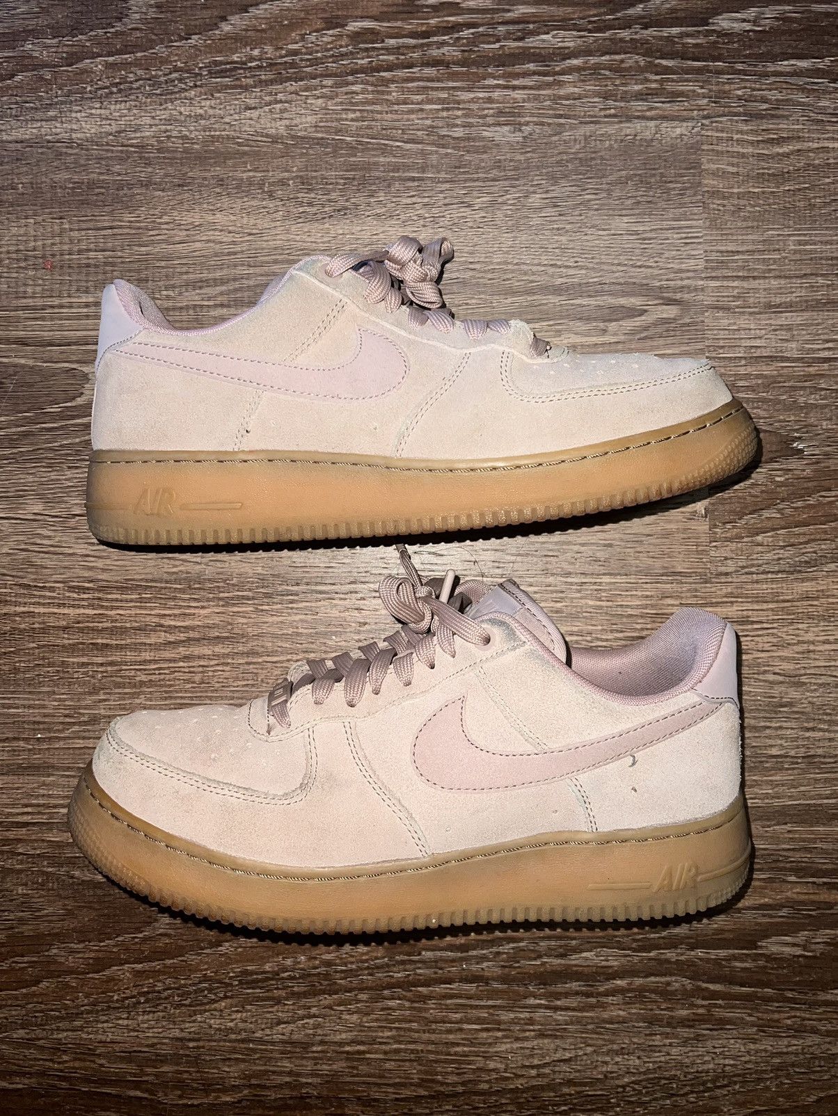 Nike Air Force 1 ‘07 LV8 Suede Size US 9 / EU 42 - 1 Thumbnail