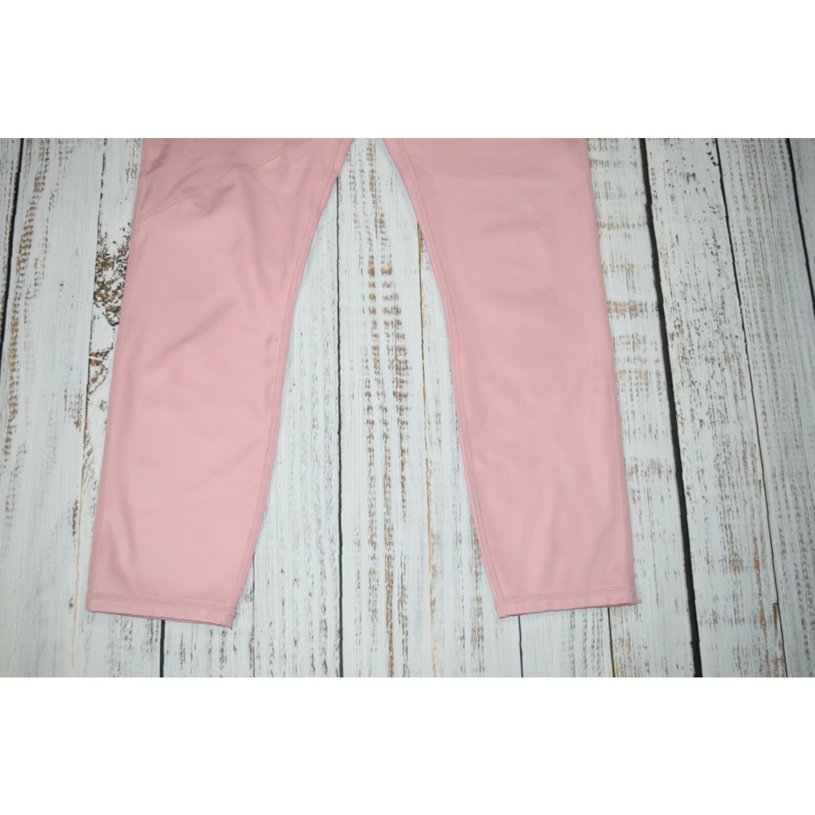 Fabletics FABLETICS Pink Leggings Cropped Slim/ Skinny High Waist Ultracool Activewear M Women's Size 32" / US 10 / IT 46 - 3 Thumbnail