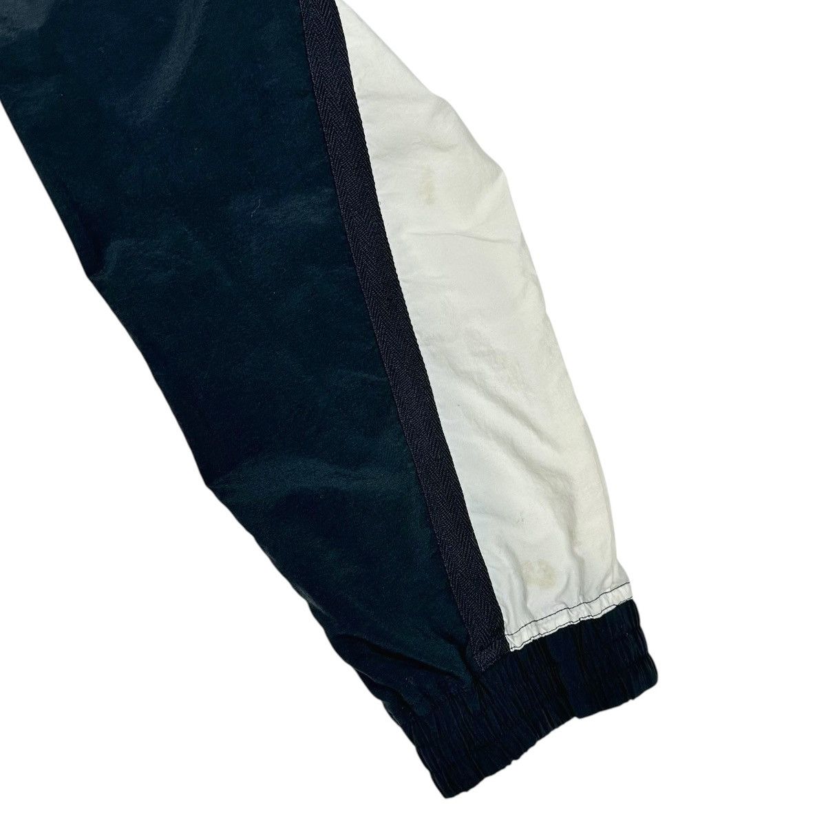 Nike Vintage Nike Challenge Court Andre Agassi Windbreaker 1990s Size US M / EU 48-50 / 2 - 6 Thumbnail