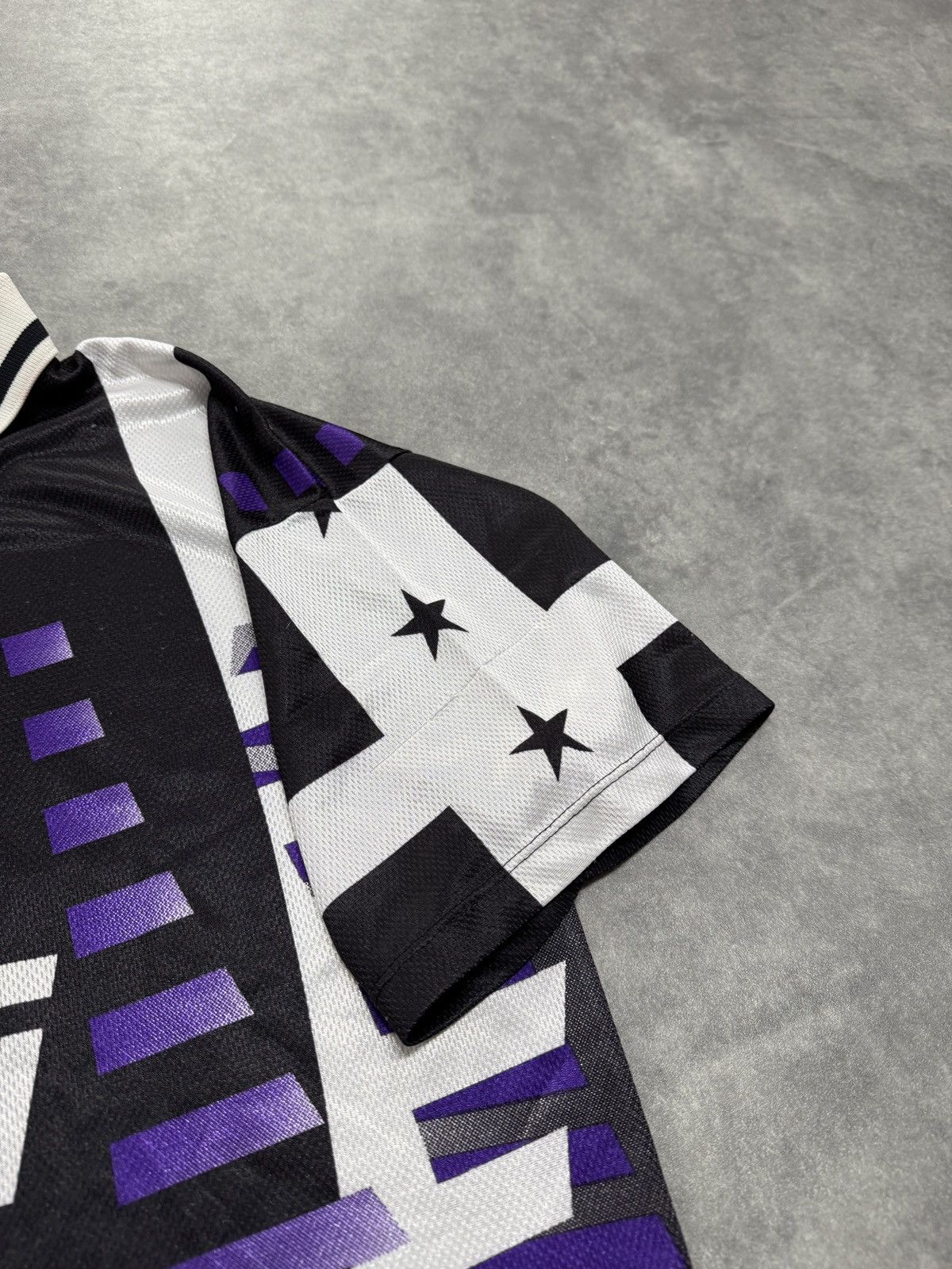 Other 1997/1998 third jersey real madrid x taquy Size M rare Size US M / EU 48-50 / 2 - 5 Thumbnail