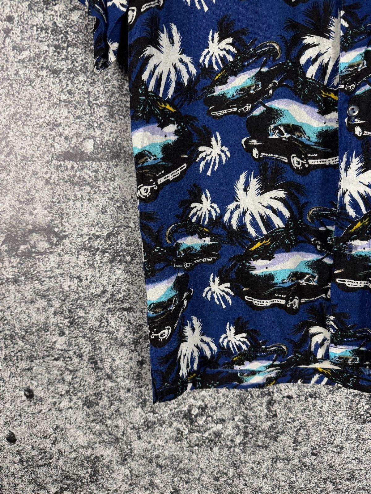 Vintage Hawaiian Short Sleeve Shirt Button Up Cars Palm Cuba Hawaii Size US S / EU 44-46 / 1 - 4 Thumbnail