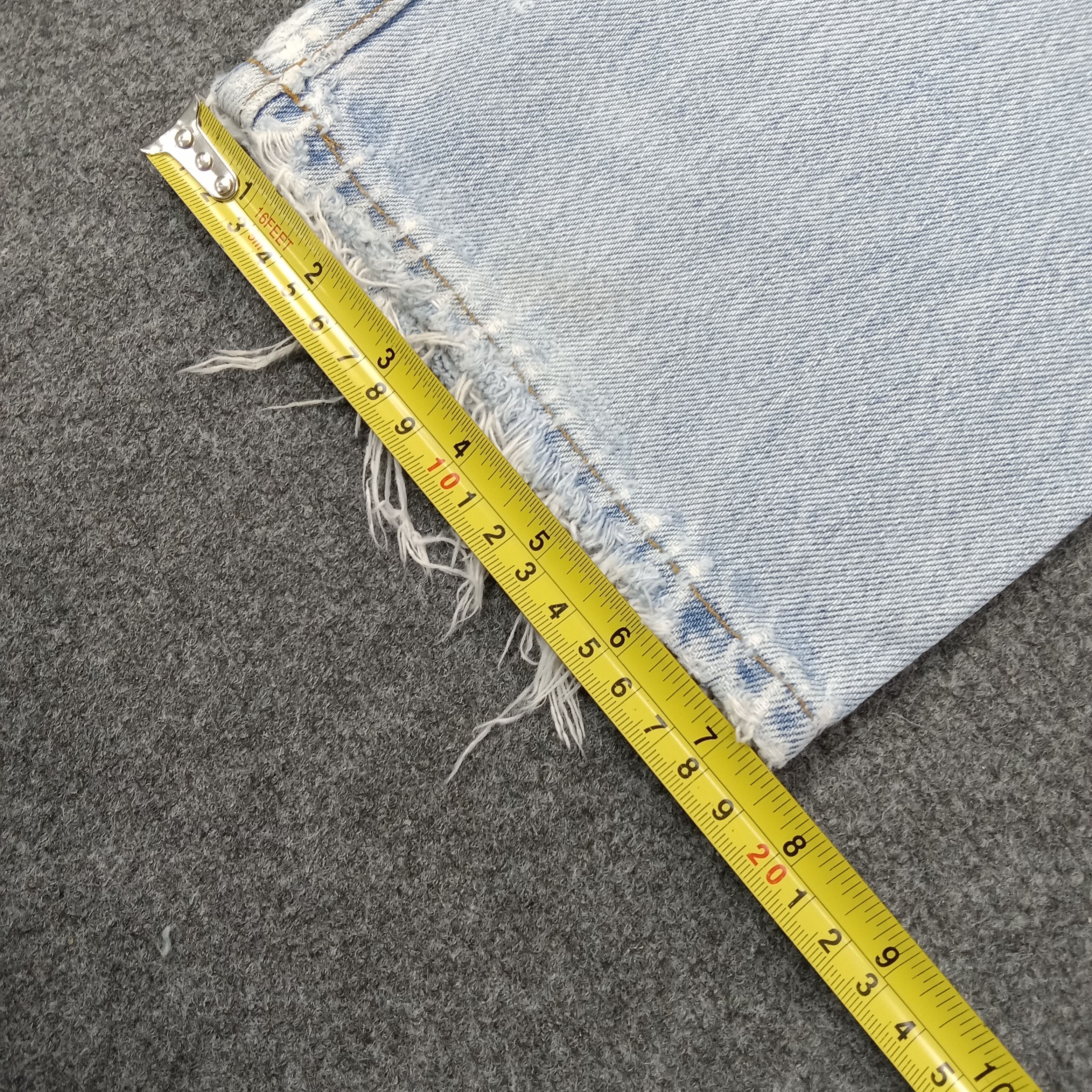 Levi's Levi Strauss & CO Distressed Style Patchwork Jeans C252N18 Size US 28 / EU 44 - 15 Thumbnail