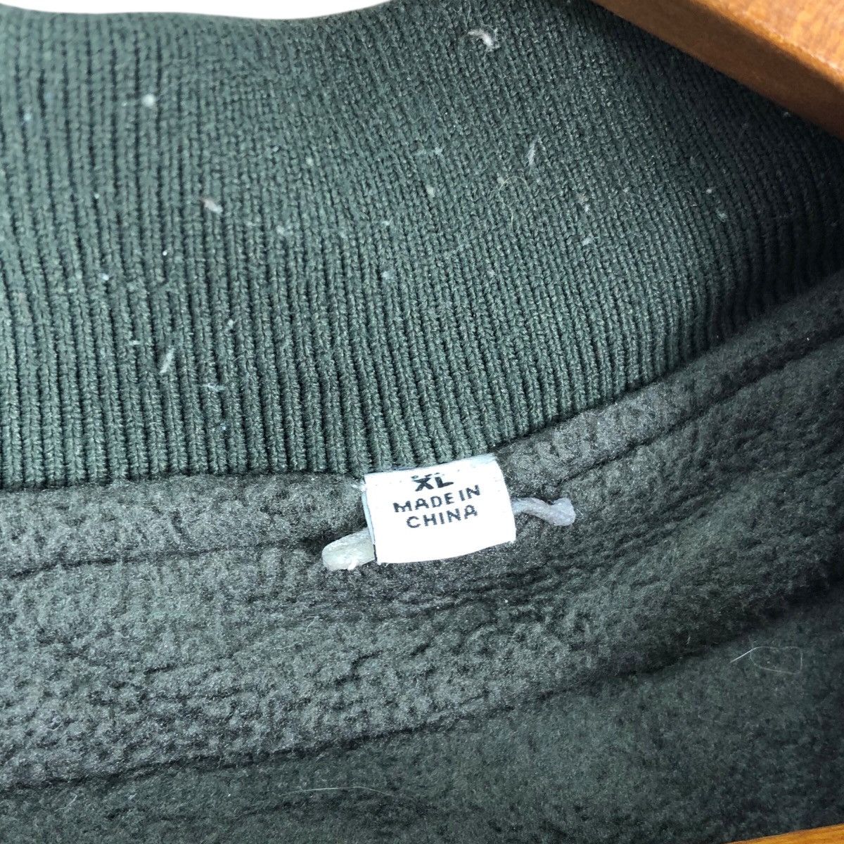 Uniqlo Designer Japan UT X WHITE MOUNTAINEERING Proffers Perfect Size US XL / EU 56 / 4 - 7 Thumbnail
