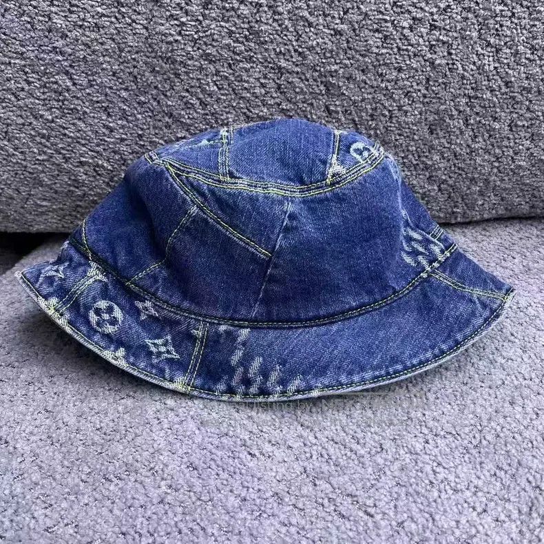 Louis Vuitton Louis Vuitton Fashionable and Casual Classic Logo Shade Co Size ONE SIZE - 5 Thumbnail