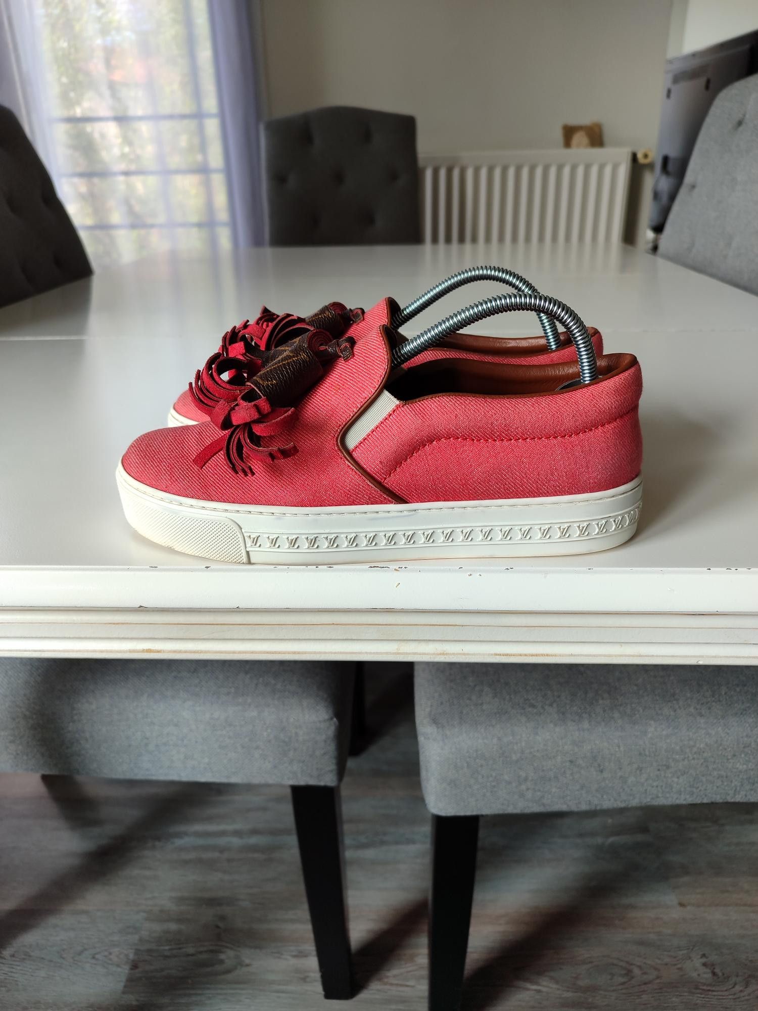 Louis Vuitton SLIP ON LOUIS VUITTON DESTINATION Size US 7 / IT 37 - 1 Thumbnail
