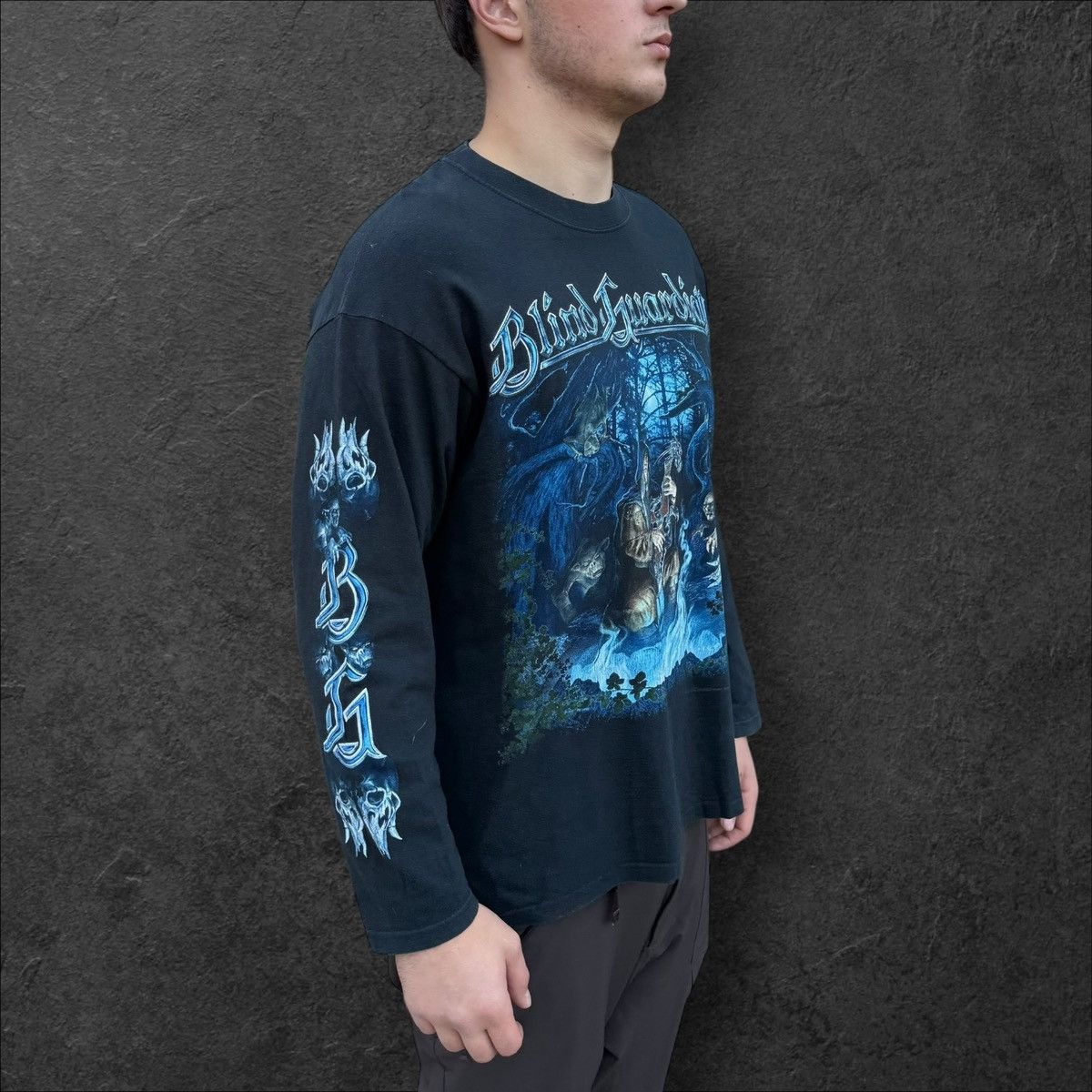 Band Tees Blind Guardian VNTG 2003 Distress Logo long Sleeve T Shirt Size US XL / EU 56 / 4 - 2 Thumbnail