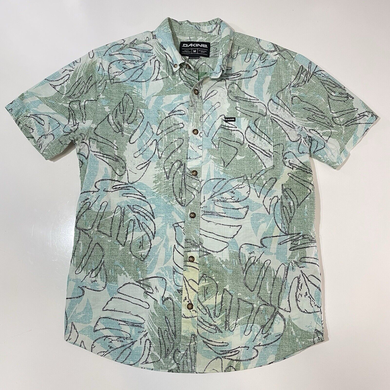 Dakine Dakine Men’s Short Sleeve Button Camp Shirt Green Floral M Size US M / EU 48-50 / 2 - 1 Thumbnail