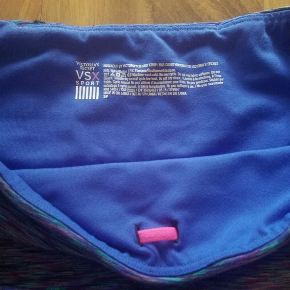 Designer Victoria's Secret Sport Cropped Leggings Size S Size 28" / US 6 / IT 42 - 3 Thumbnail