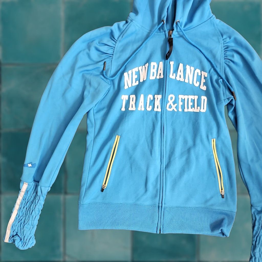 New Balance New Balance Heritage Turquoise Blue Hooded Track & Field Jacket S Women's Turquoise Activewear Long Sleeve Pullover Jogger Run Size S / US 4 / IT 40 - 1 Thumbnail