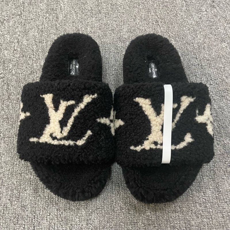 Louis Vuitton Louis Vuitton Comfort Slide Sandals in Black - Size US 6 / EU 39 - 2 Thumbnail
