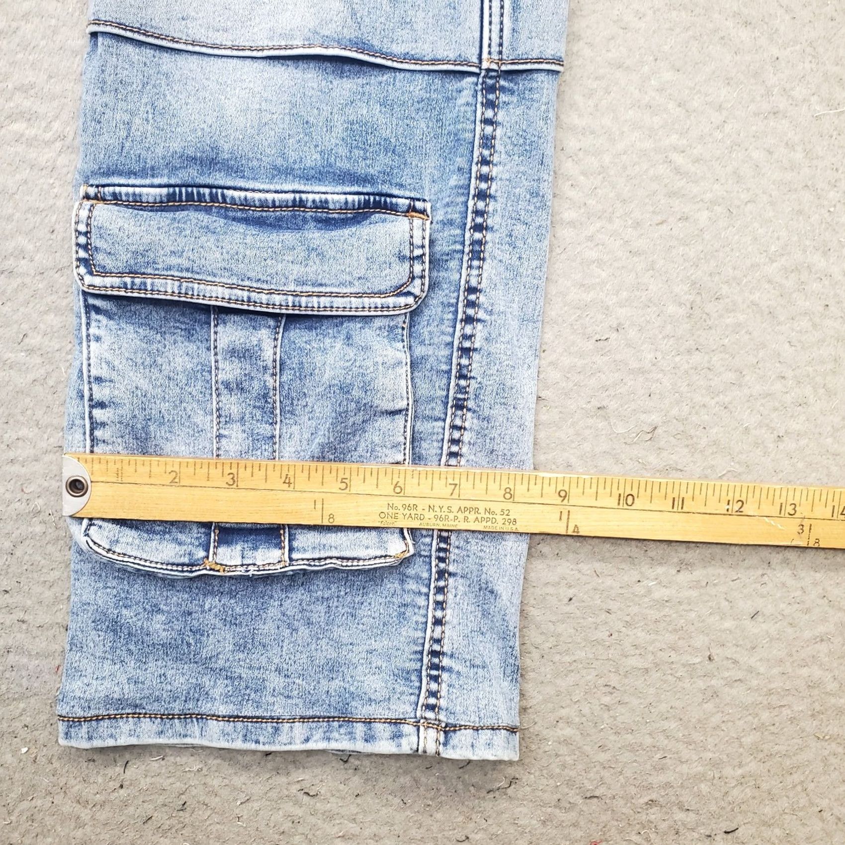Vintage Love Threads Cargo Jeans Womens XS Blue Denim Faded Utility Pocket Straight Leg Size 26" / US 2 / IT 38 - 5 Thumbnail