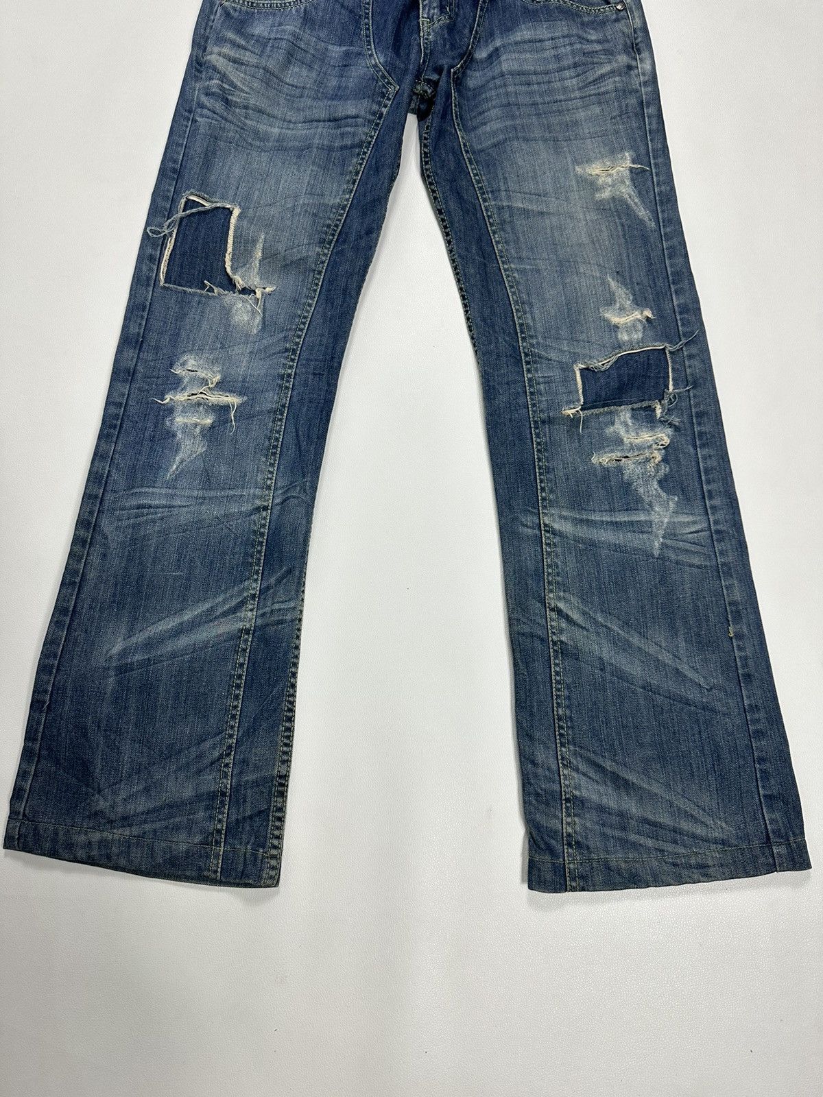 Japanese Brand 2#1 Flare Distressed Jeans Nice Split Back Pocket Size US 32 / EU 48 - 3 Thumbnail