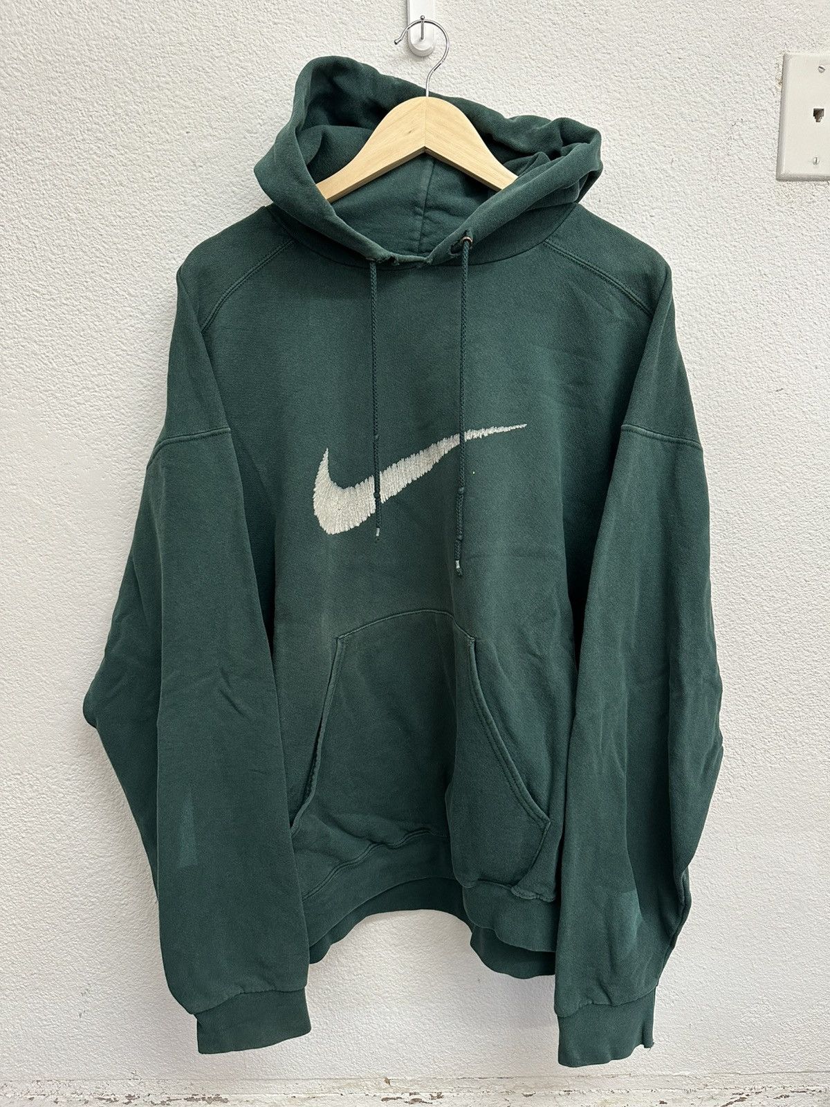 Nike 90s Nike green hoodie Size US L / EU 52-54 / 3 - 1 Thumbnail