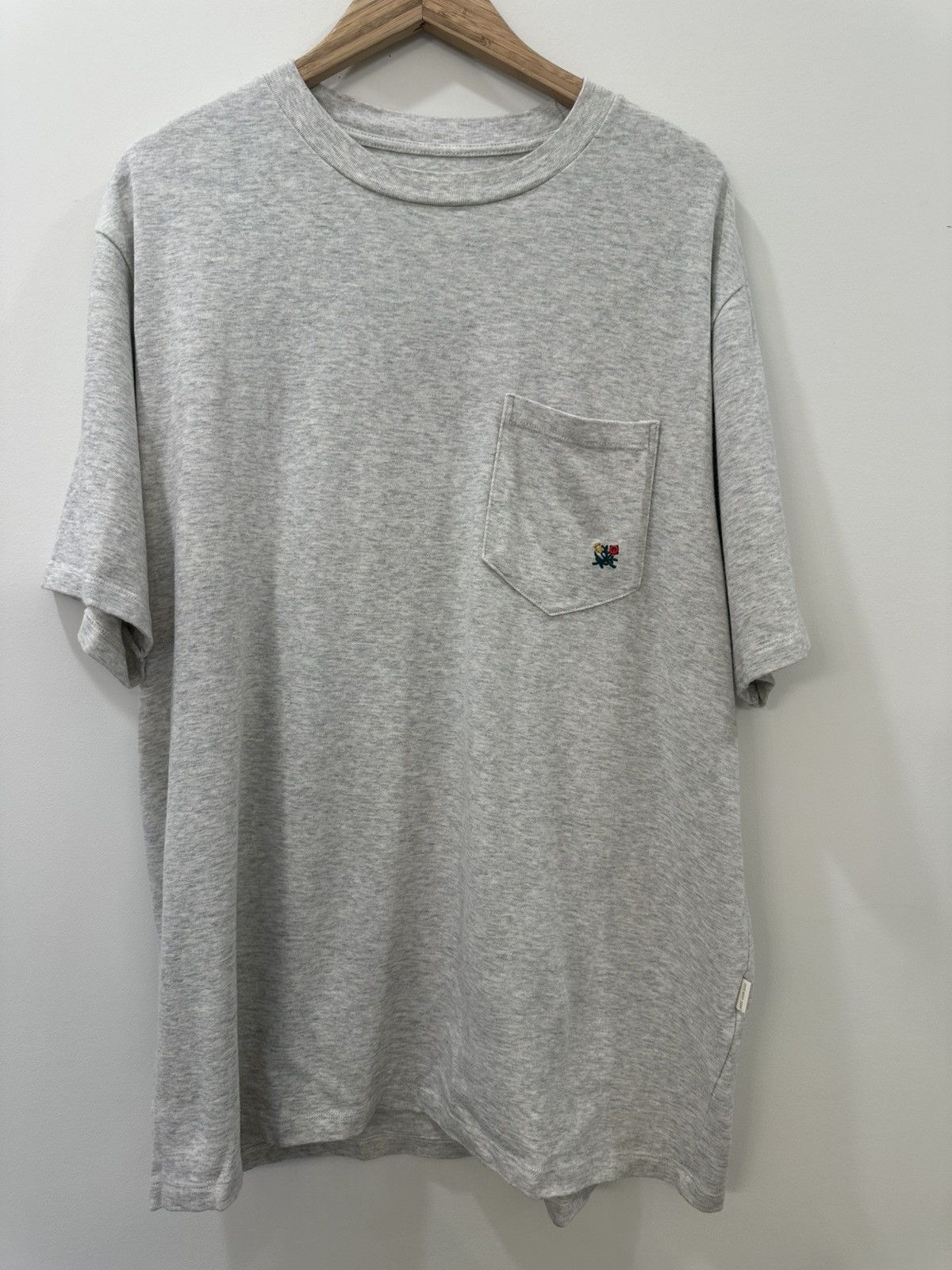 Aime Leon Dore Aimé Leon Dore FW’21 Embroidered Crest Pocket Tee Large Size US XL / EU 56 / 4 - 1 Thumbnail