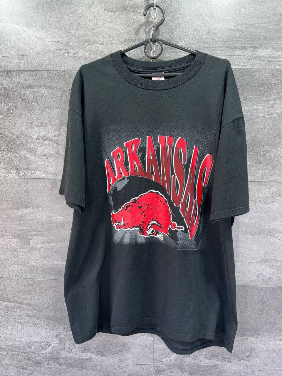 NCAA Vintage Arkansas Razorbacks T-Shirt Size US XL / EU 56 / 4 - 1 Thumbnail