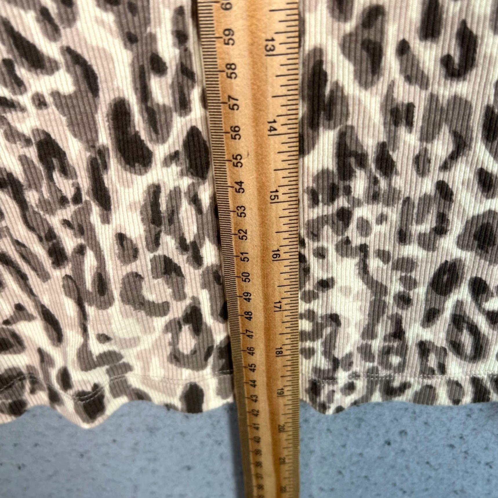 Vintage Pilcro Womens Leopard Print Cowl Neck Sleeveless Top Size Medium Cotton Blend Shirt Womens M Brown Leopard 90s? Size M / US 6-8 / IT 42-44 - 6 Thumbnail