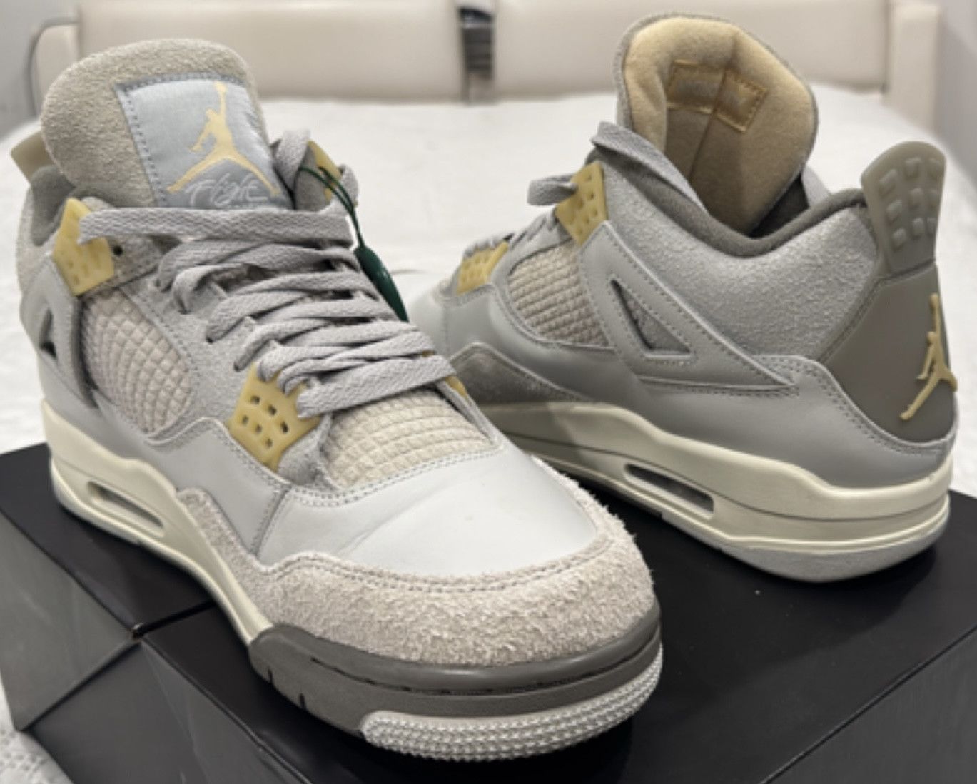 Jordan Brand Air Jordan 4 Retro SE Craft Photon Dust Size US 11 / EU 44 - 10 Thumbnail