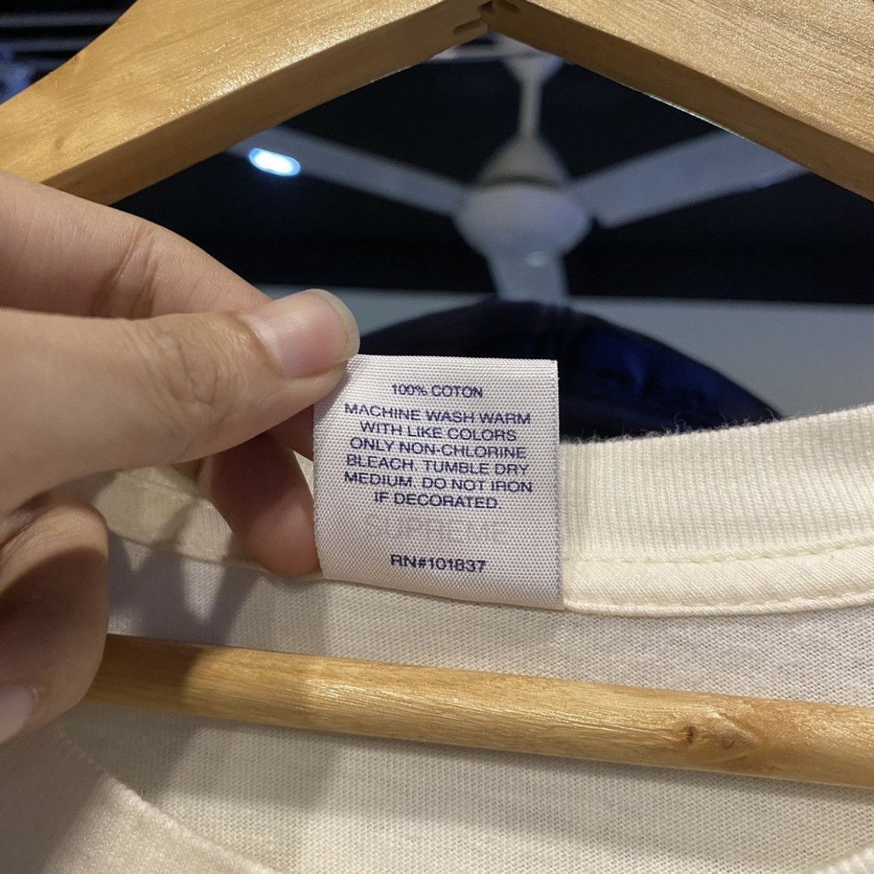 Supreme Supreme Plain White L/S Authentic Size L Size US L / EU 52-54 / 3 - 10 Thumbnail