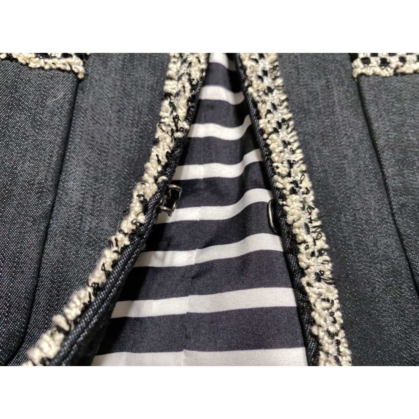 Talbots Talbots Blazer Shirt Womens sz 6 Charcoal Gray Long Sleeve casual office Basic Jacket Regular Fit Pocketed Fringed 6 Gray Women Mens? Size M / US 6-8 / IT 42-44 - 4 Thumbnail