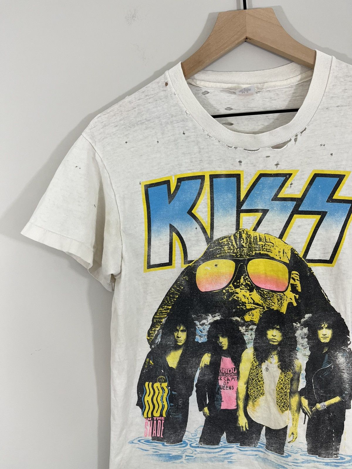 Vintage KISS Thrashed Single Stitch Rare Tour Band Tee Size US M / EU 48-50 / 2 - 4 Thumbnail