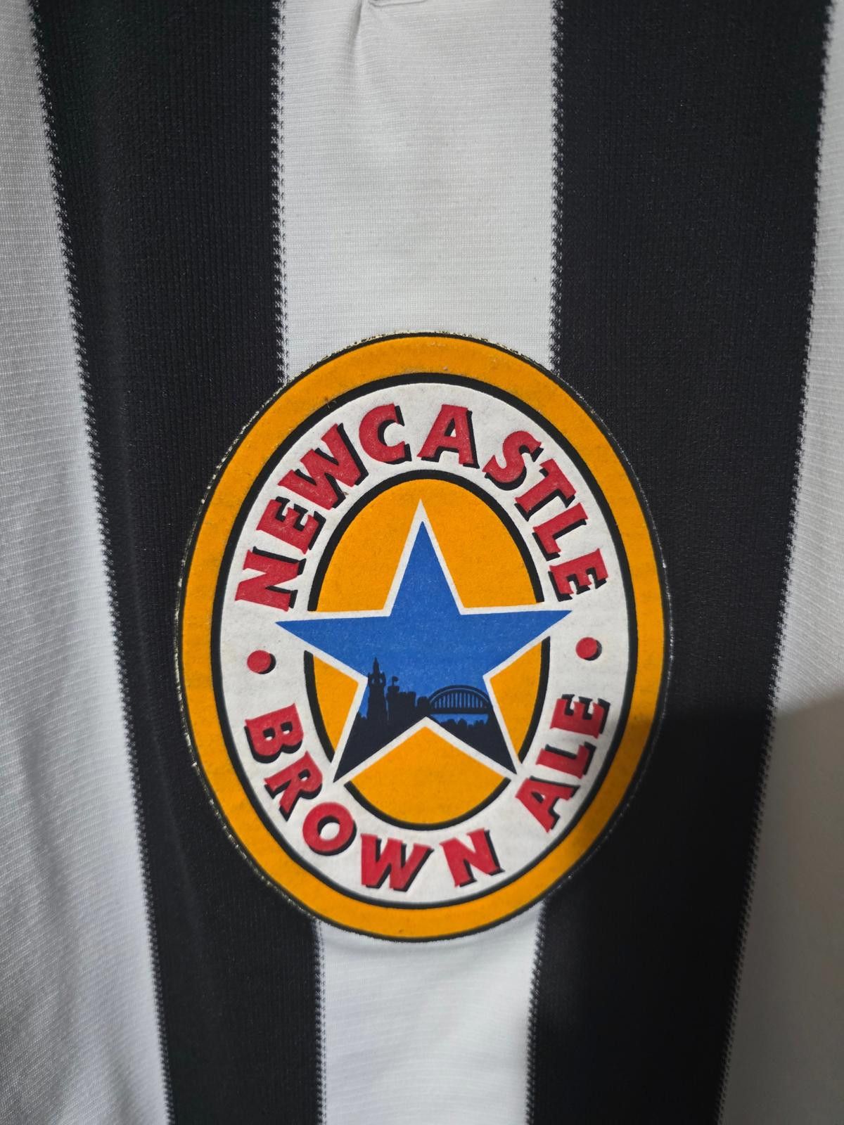 Adidas Newcastle United 1995/97 Adidas Home shirt, #9 SHEARER - XXL Size US XXL / EU 58 / 5 - 4 Thumbnail
