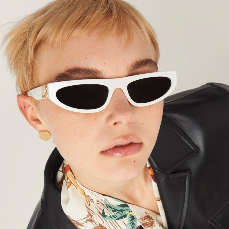 Miu Miu NEW MIU MIU SUNGLASSES MU07ZS 1425S0 WHITE MU 07ZS Size ONE SIZE - 1 Thumbnail