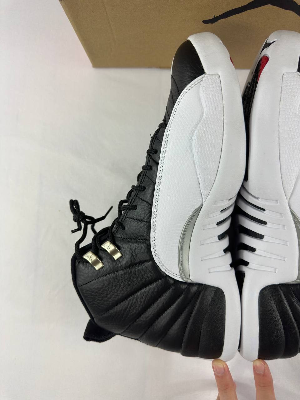 Nike Nike Air Jordan 12 Retro 'Playoff' 2022 CT8013-006 Size US 12 / EU 45 - 11 Thumbnail