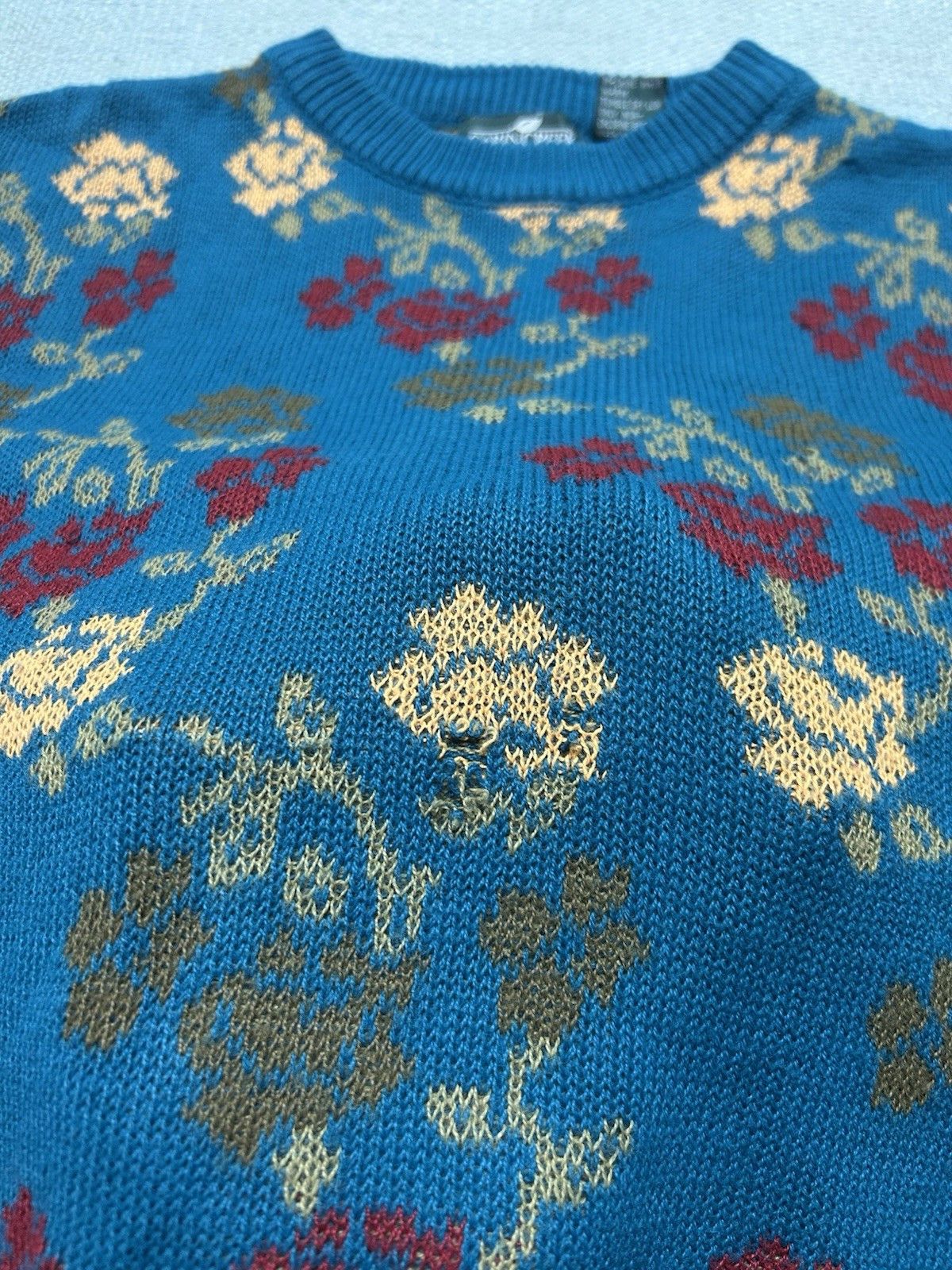 Vintage Vtg acrylic knit sweater flowers roses blue floral medium Size US M / EU 48-50 / 2 - 2 Thumbnail