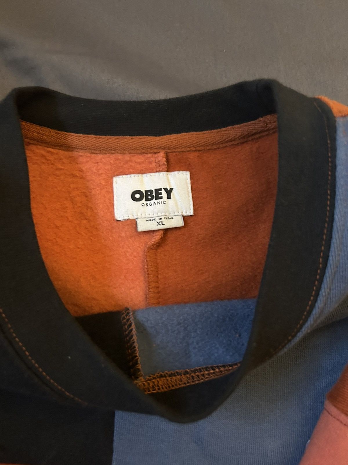 Obey Obey square patern crewneck Size US XL / EU 56 / 4 - 3 Thumbnail
