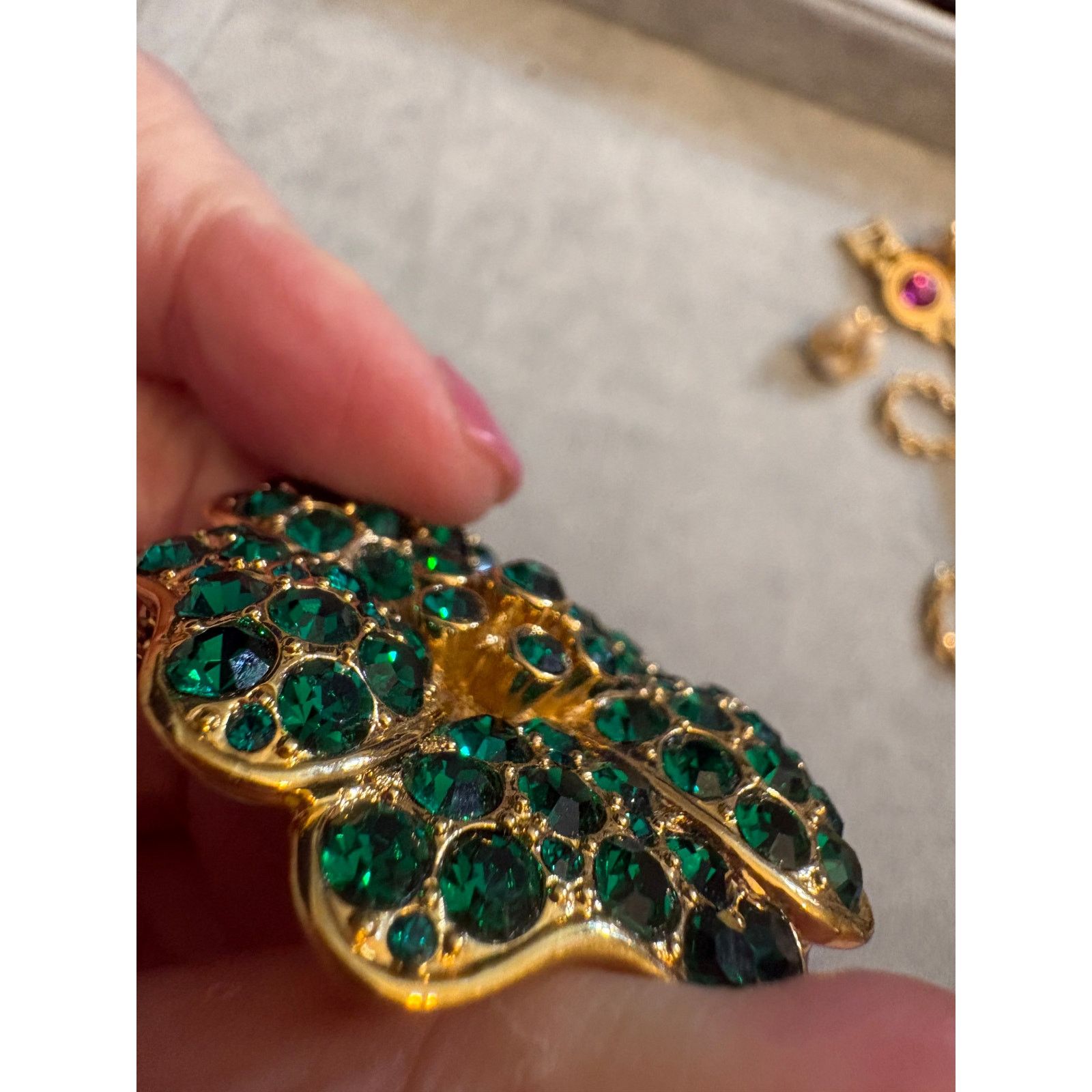 Monet Vintage Monet Emerald Green Rhinestone Floral Brooch Size ONE SIZE - 10 Thumbnail