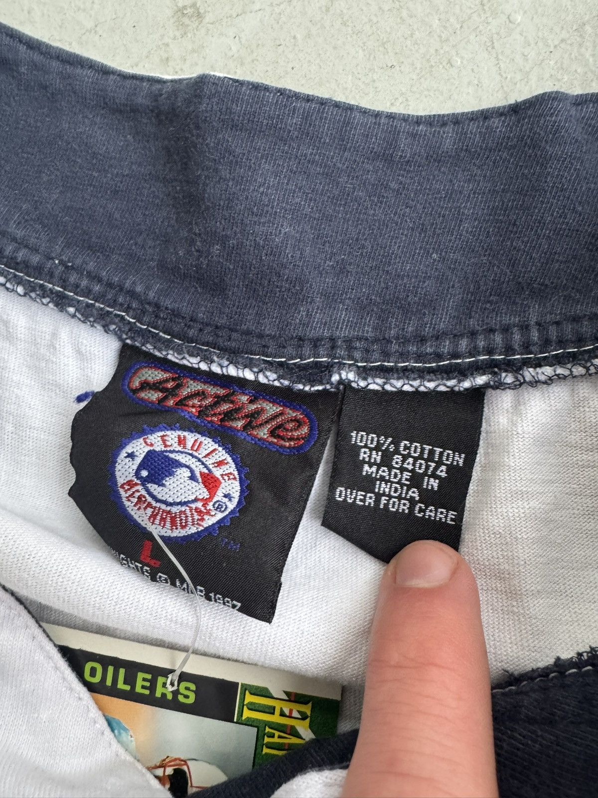 Other 1997 Chicago Cubs Essential Two Toned Jersey Size US L / EU 52-54 / 3 - 4 Thumbnail