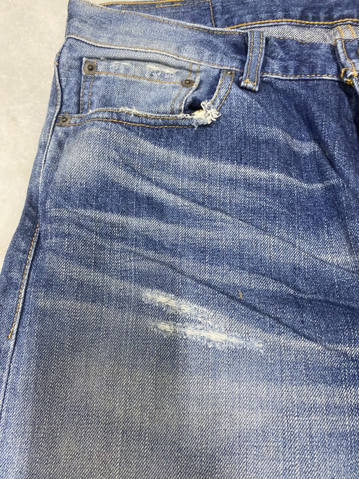 Levi's Size 32x30 Vintage Levis 505 Distressed Jeans Faded Pants Size US 32 / EU 48 - 4 Thumbnail