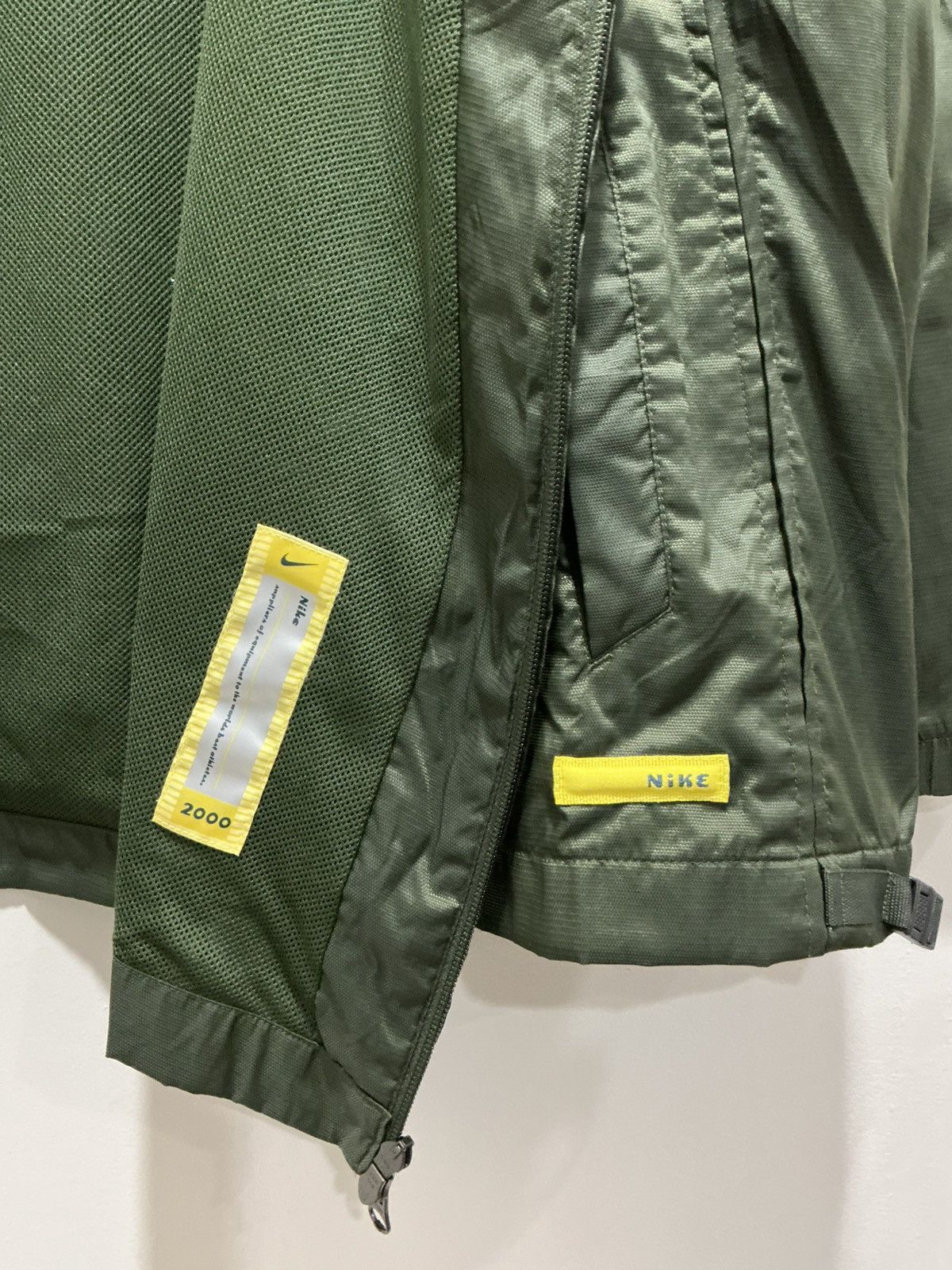 Gyakusou × Nike × Vintage Vintage Nike Gyakusou Asymmetrical Zip Pocket Jacket Size US L / EU 52-54 / 3 - 6 Thumbnail