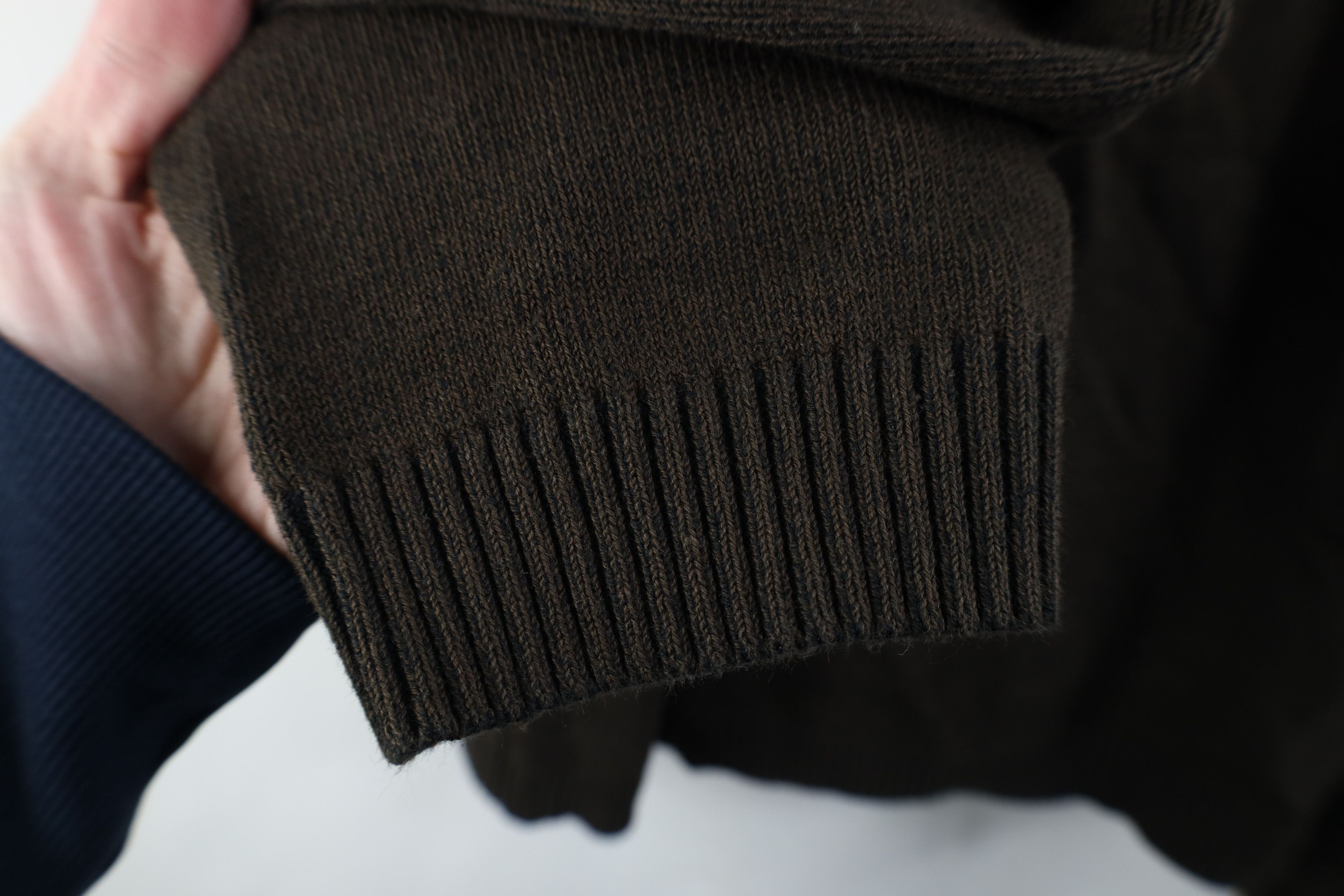 Tommy Bahama Vintage Tommy Bahama Blank Ribbed Knit V-Neck Sweater Brown Size US XXL / EU 58 / 5 - 5 Thumbnail
