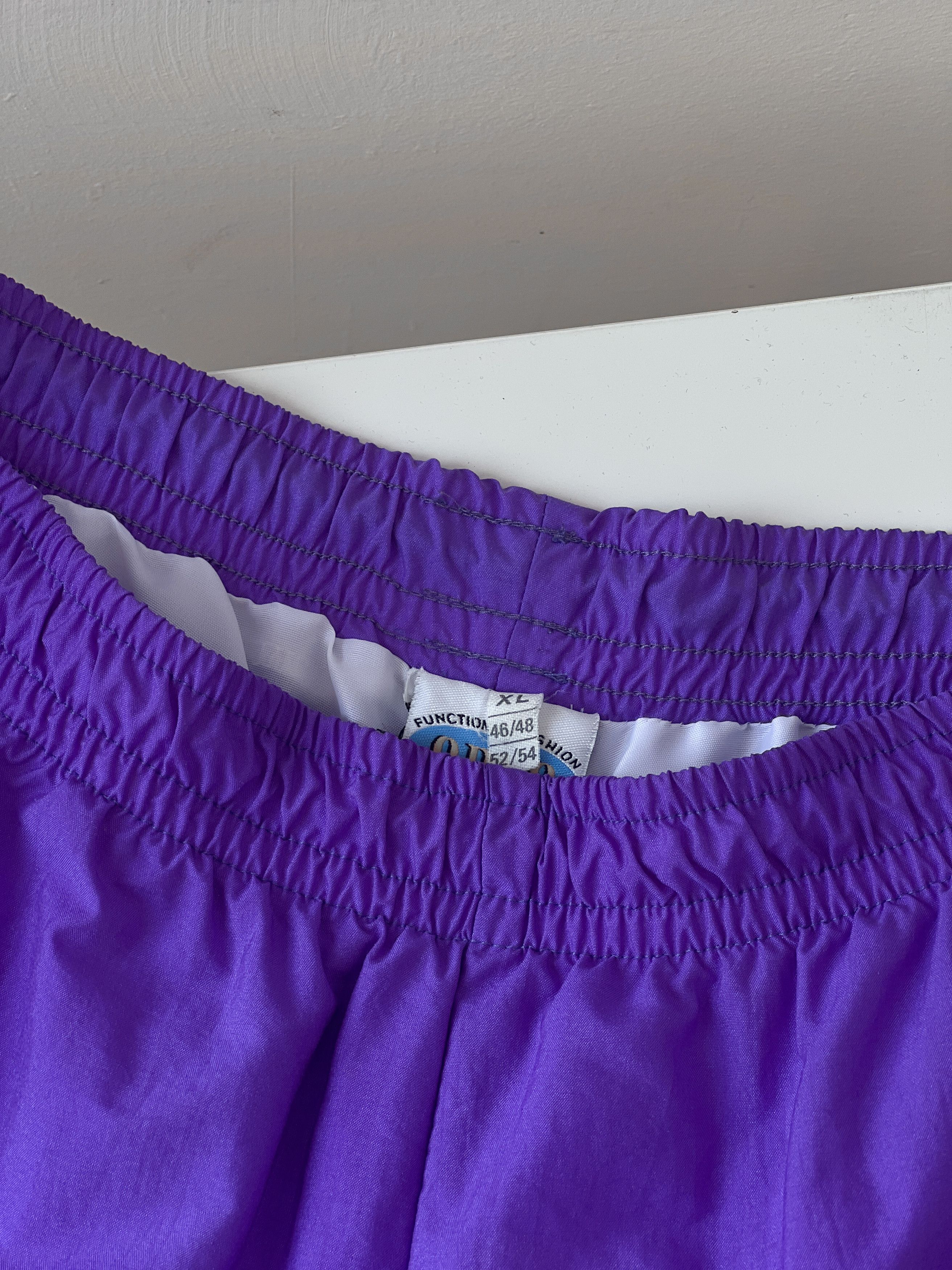 Vintage Vintage nylon tr pants Size US 36 / EU 52 - 12 Thumbnail
