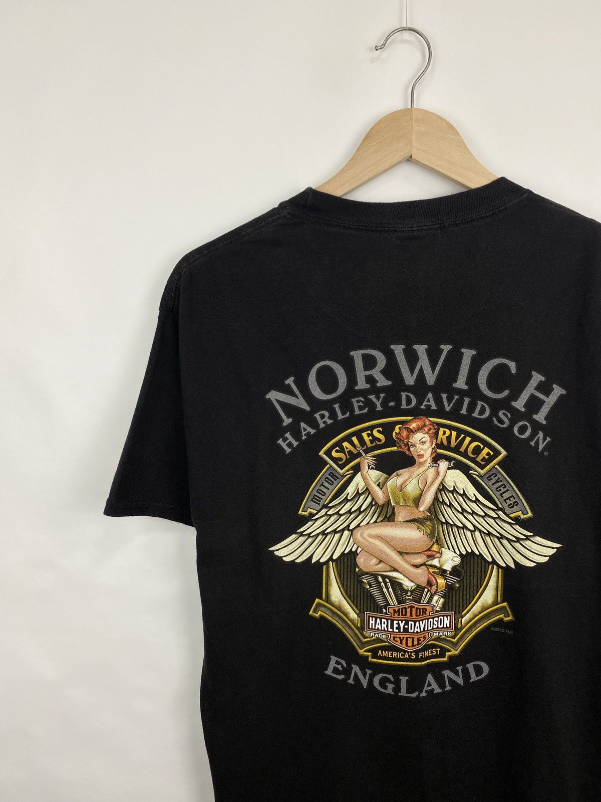 Harley Davidson 🏴󠁧󠁢󠁥󠁮󠁧󠁿 Vintage Y2K Harley Davidson England Sexy Girl Choppers Tee Size US L / EU 52-54 / 3 - 3 Thumbnail