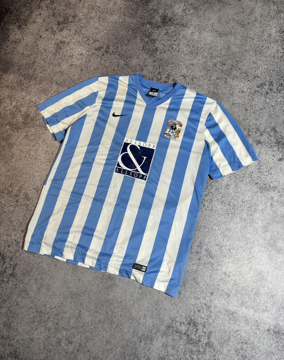 Nike × Vintage Vintage Nike Coventry City Soocer Jersey Streetwear Rare XL Size US XL / EU 56 / 4 - 1 Thumbnail