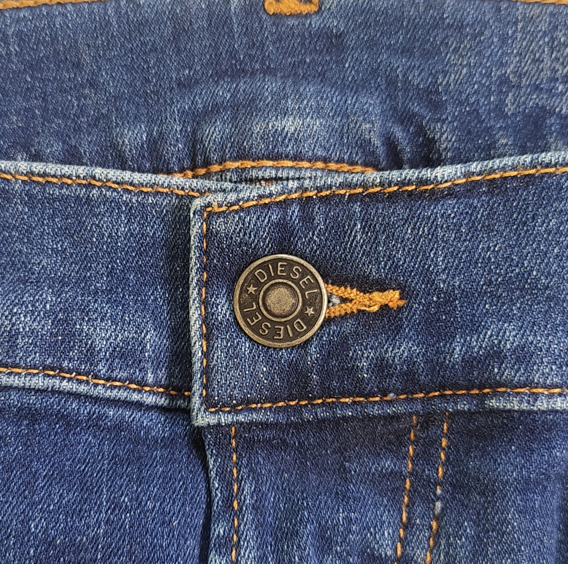 Diesel Diesel D-LUSTER-0GDAN Men's Jeans Free Shipping T/ 9853 Size US 36 / EU 52 - 9 Thumbnail