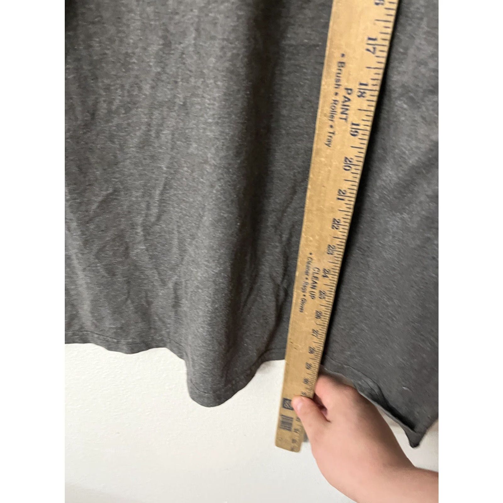 Nike The Nike Tee Adult Medium Gray Y2K Short Sleeve Crewneck T-shirt Logo Nike Dri-Fit Mens M Gray Short Sleeve Crew Neck T-Shirt Size US M / EU 48-50 / 2 - 5 Thumbnail