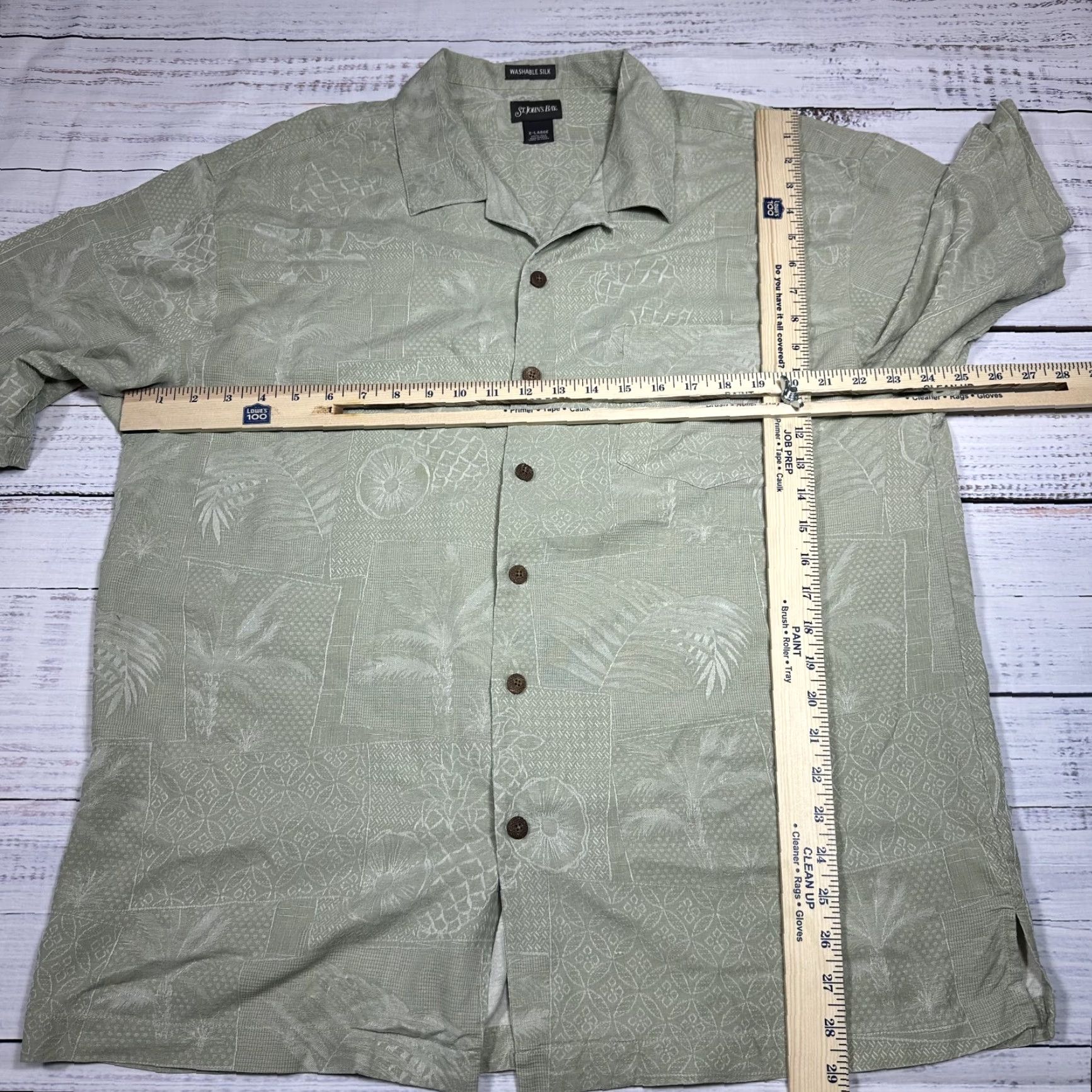Vintage St. John's Bay Green Hawaiian Shirt Silk Embossed Floral Button-Up XL Men Short Sleeve Button-Up Collared Size US XL / EU 56 / 4 - 2 Thumbnail