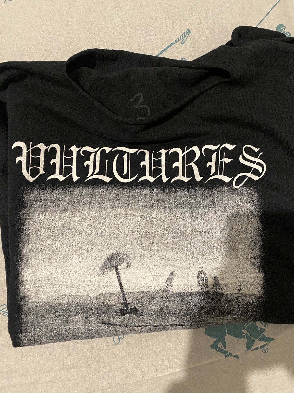 Yeezy Yeezy Vultures Long T Size US L / EU 52-54 / 3 - 6 Thumbnail