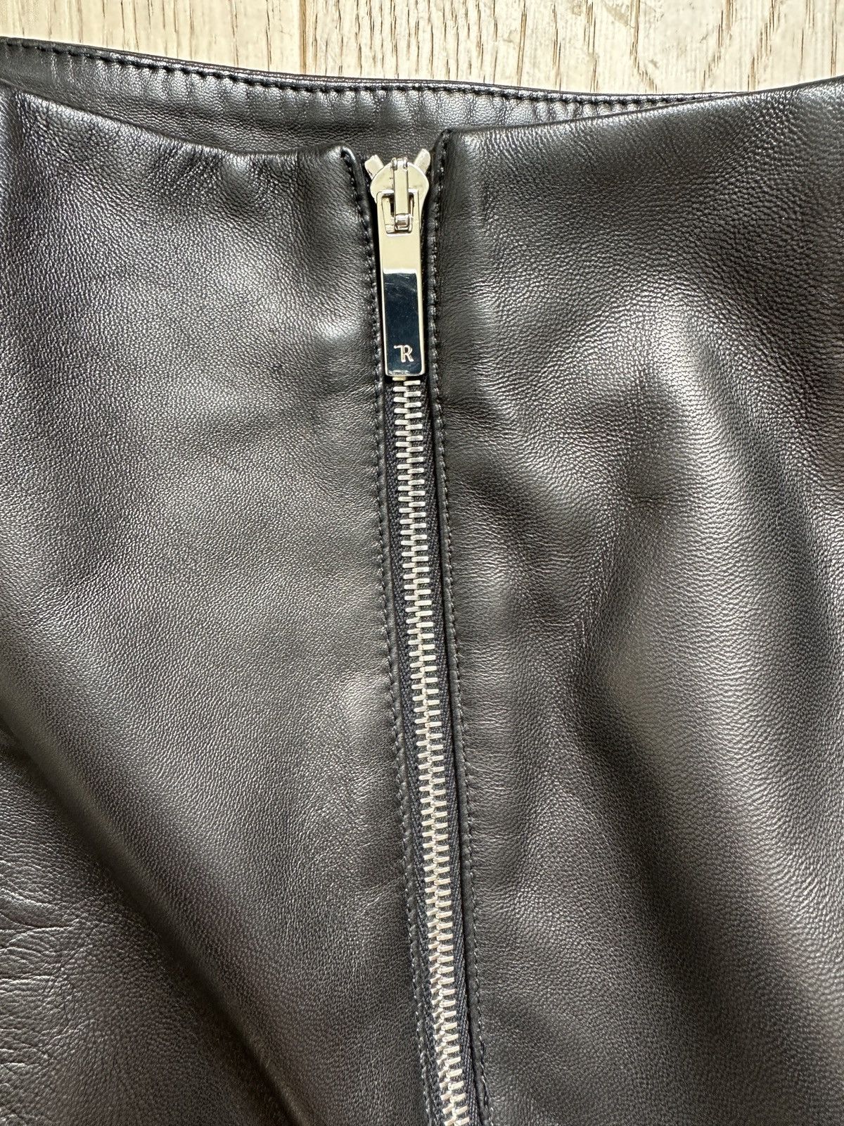 The Row The Row Leather Pencil Skirt Size 28" / US 6 / IT 42 - 5 Thumbnail