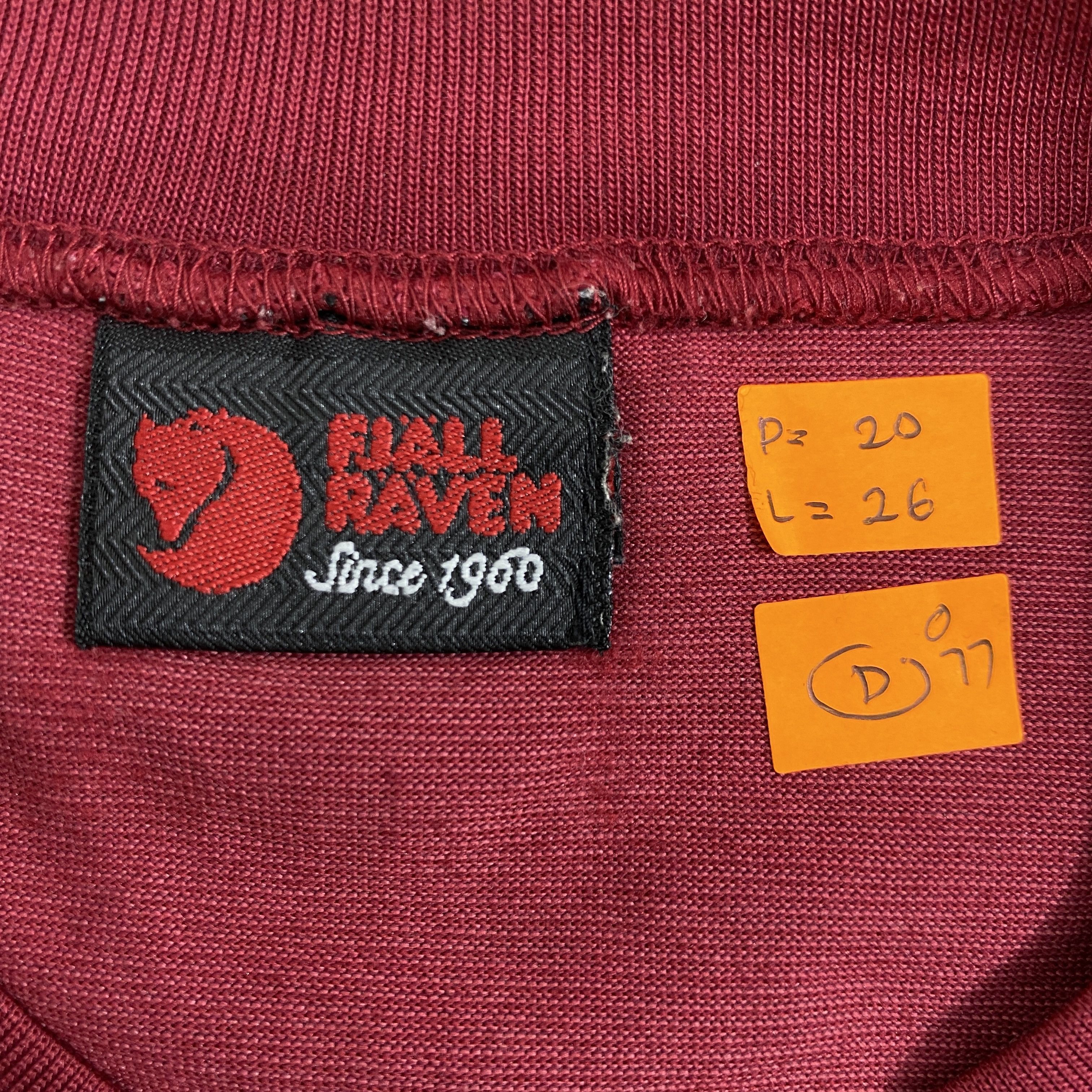 Vintage Fjall Raven Medium T-shirt -D077