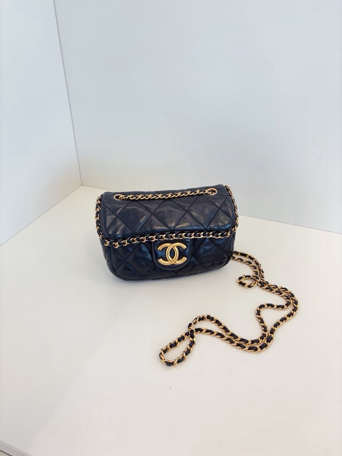 Chanel Pre-loved Bag Very good condition Size ONE SIZE - 1 Thumbnail