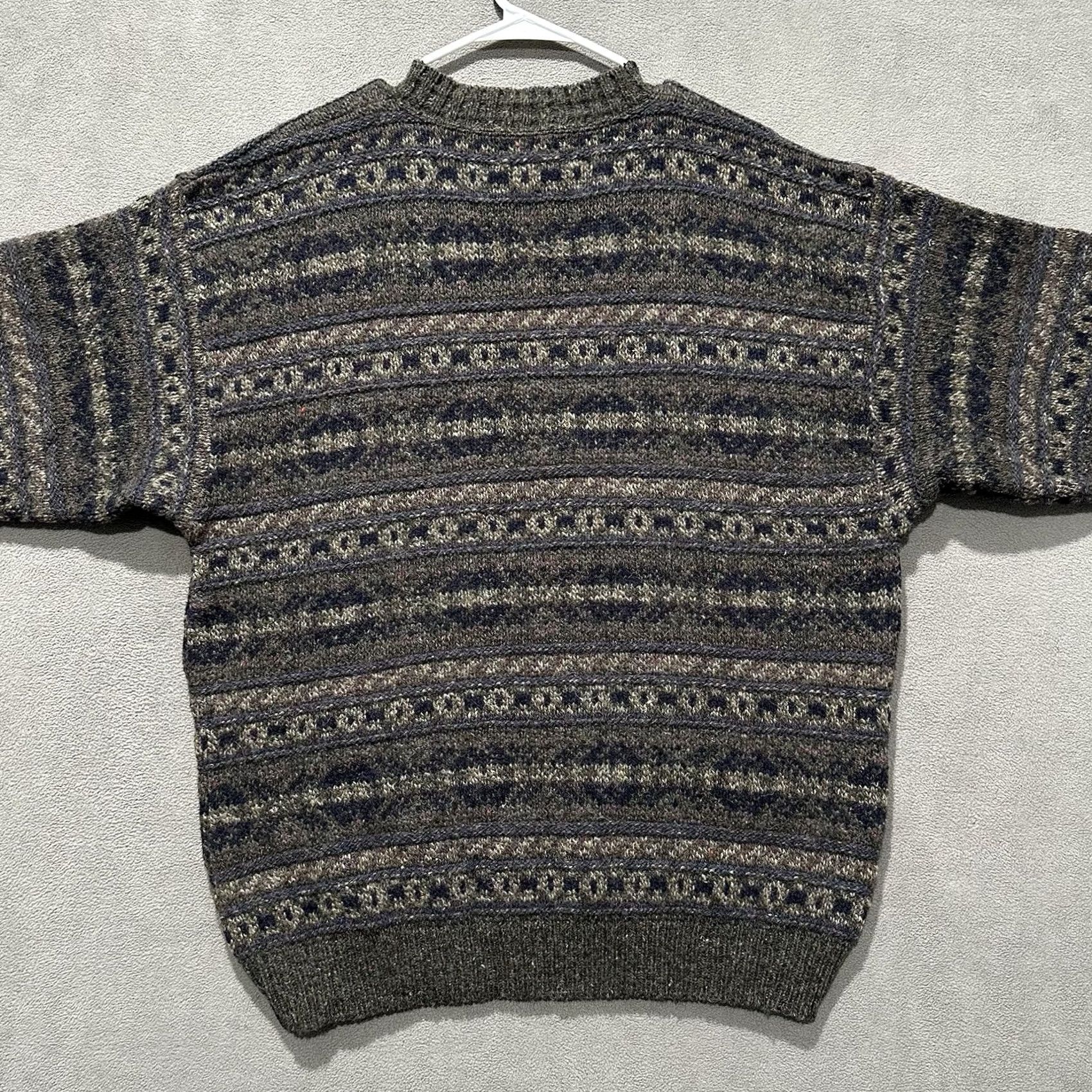 Eddie Bauer VINTAGE Eddie Bauer Sweater Men L Green Striped Wool Blend Crewneck Made In USA Size US L / EU 52-54 / 3 - 2 Thumbnail