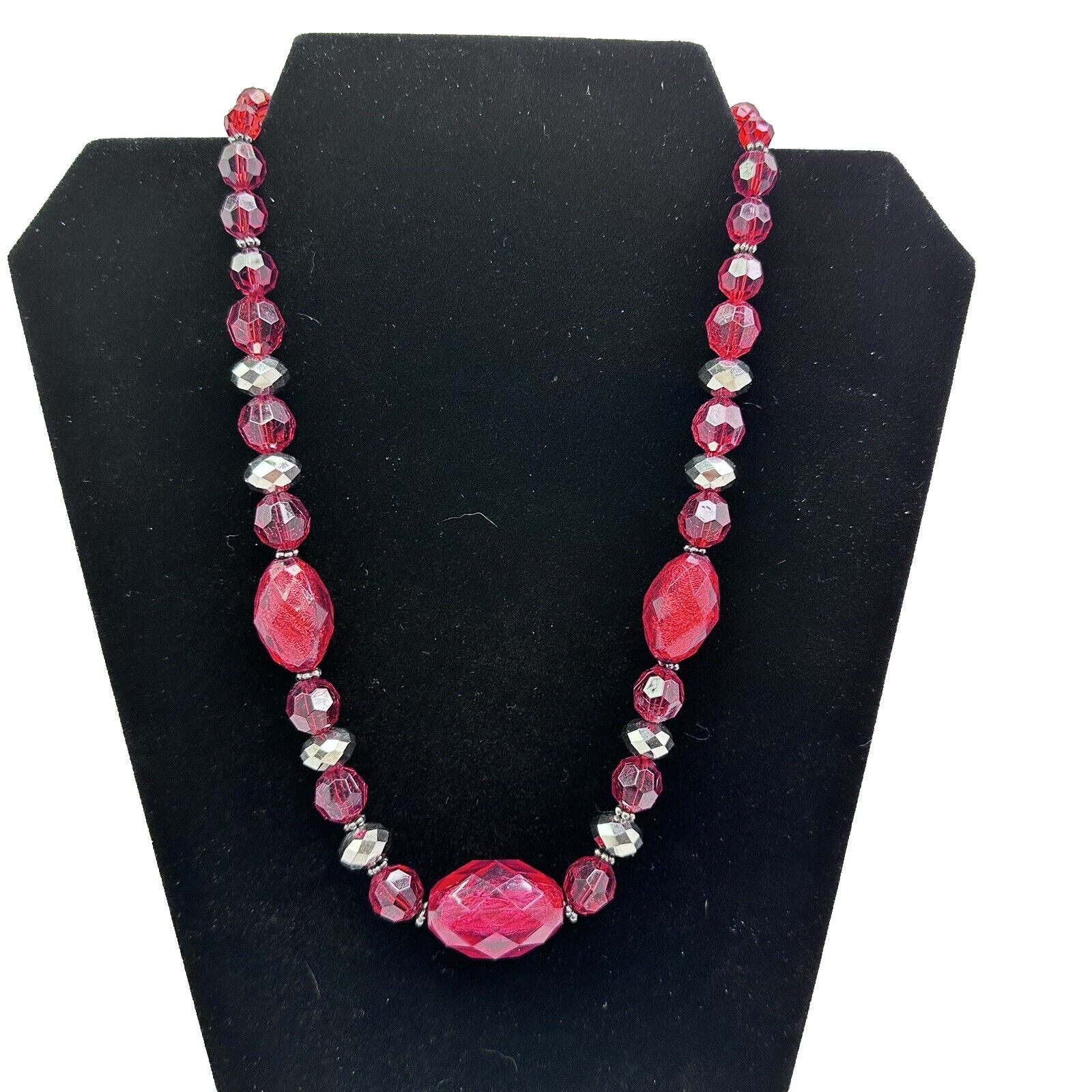 The Unbranded Brand Red Wine Faceted Beads GunMetal Chain Statement Necklace 18" Size ONE SIZE - 9 Thumbnail