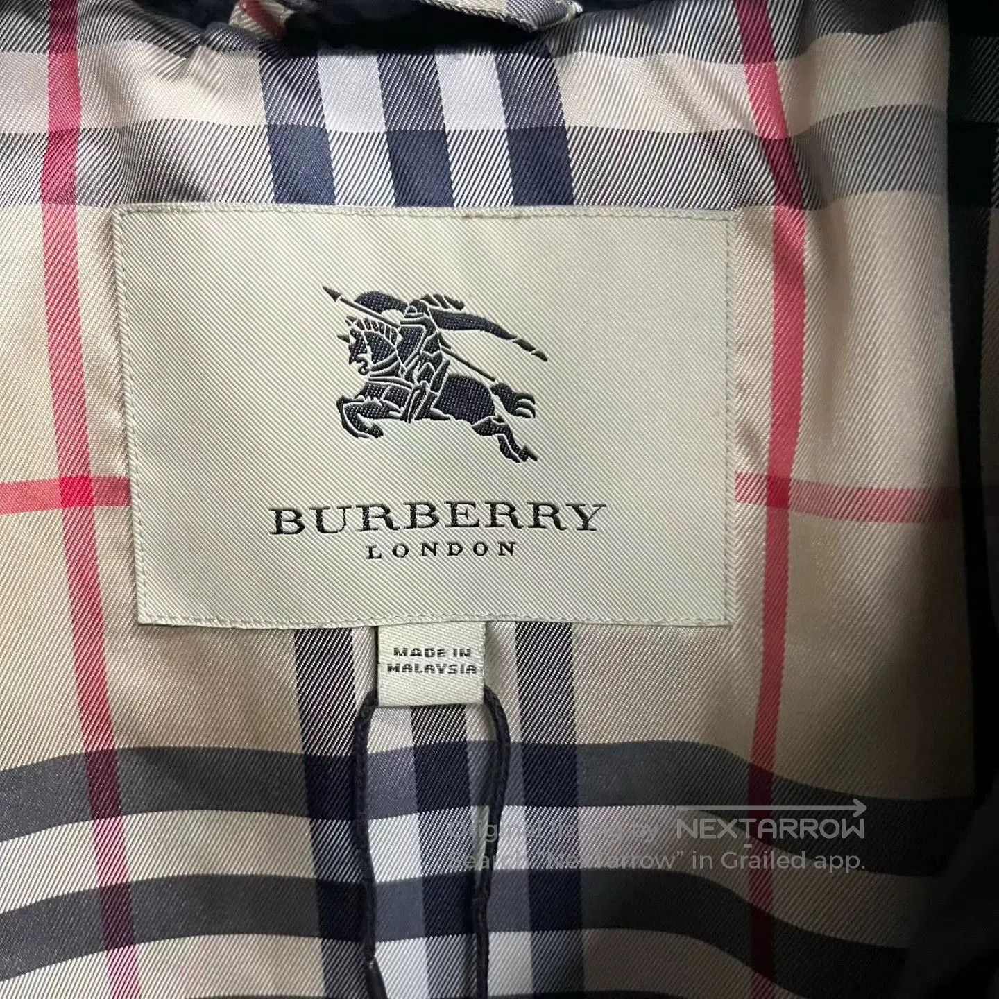 Burberry black detachable hooded down jacket. Size US XS / EU 42 / 0 - 3 Thumbnail