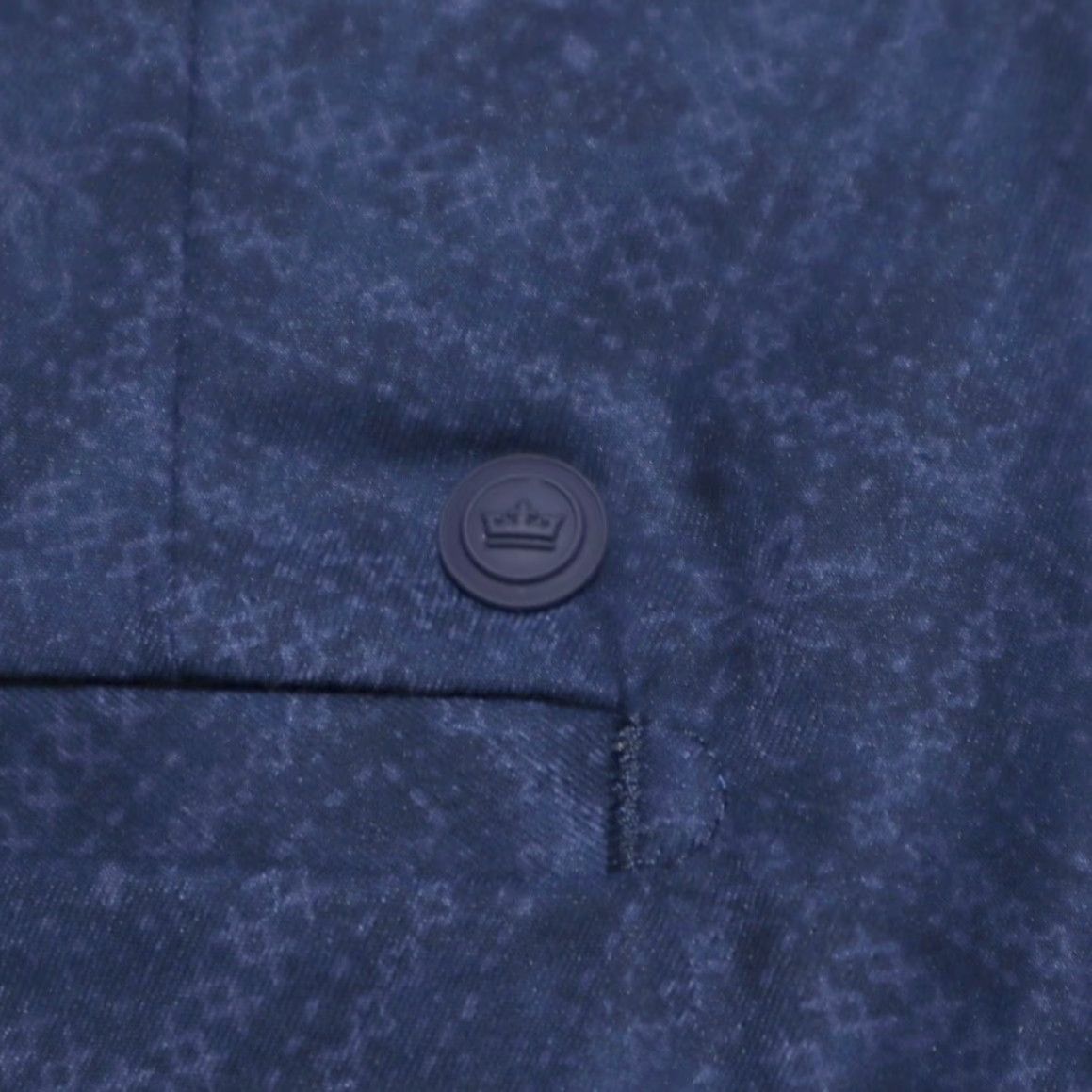 Peter Millar Peter Millar High Stretch Surge Bandana Golf Pants Navy Print Men 36 Chino Regular Inseam 32” All Over Print Navy Polyester Golf pants Size US 36 / EU 52 - 8 Thumbnail